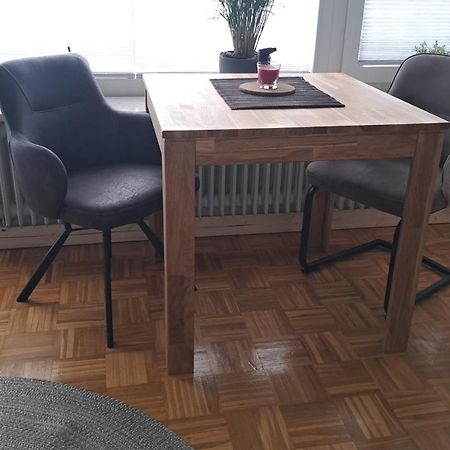 1-Zimmer-Appartement Schoene Aussicht ลางเกลส์ไฮม์ ภายนอก รูปภาพ